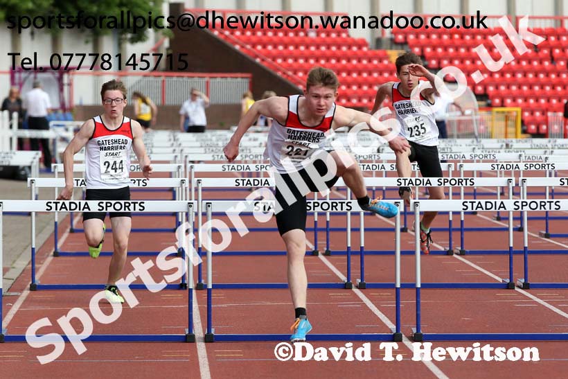 Boys under-15s, North East Track and Field Champs., Gateshead. Photo: David T. Hewitson/Sports for All Pics
